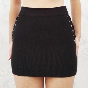 Black pencil skirt